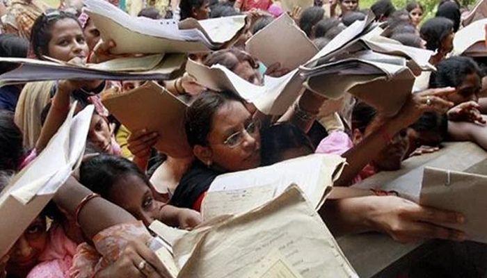 ৩৪০০ পদে চাকরির জন্য আবেদন ১৭ লাখ