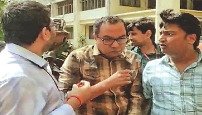 পি কে হালদার আরও ১৪ দিনের কারা হেফাজতে