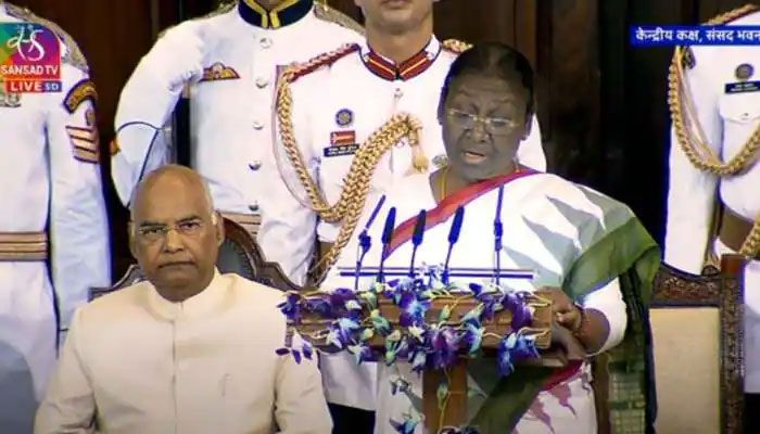 ভারতের রাষ্ট্রপতি পদে শপথ নিলেন দ্রৌপদী