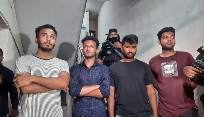 দুই শিক্ষার্থী আজীবন বহিষ্কার
