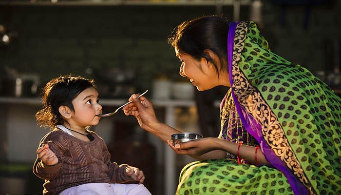 সোনামনিদের খাবার-দাবারে সতর্কতা  