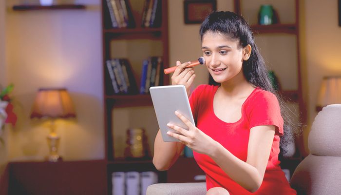 কম খরচে মেকআপ