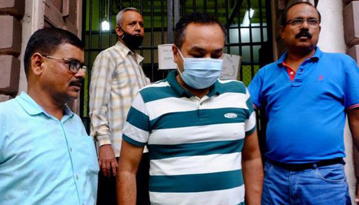 পি কে হালদারের দুই নারী সহযোগী গ্রেপ্তার