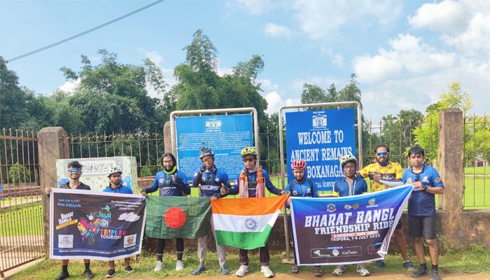 কুমিল্লা সাইক্লিস্টরা পাড়ি দিলো সাড়ে ৪ শ কিমি পথ 
