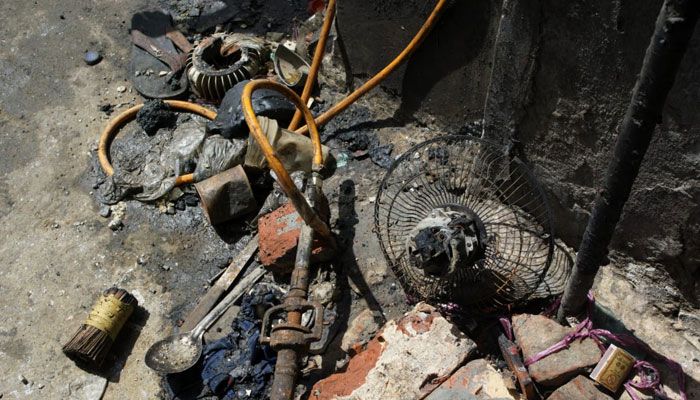 বরিশাল হোটেলে এখন কেবলি পোড়া গন্ধ