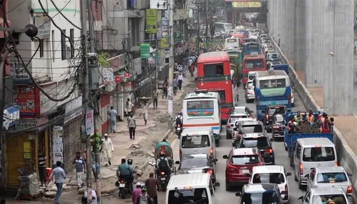 কোথাও যানজট কোথাও স্বস্তি