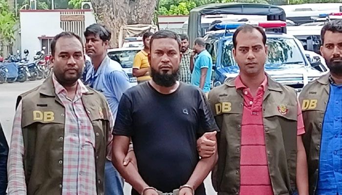 রাজনৈতিক দ্বন্দ্বে আওয়ামী লীগ নেতা হাবু হত্যা : ডিবি