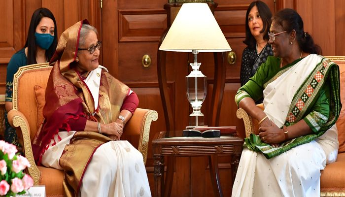 দ্রৌপদী মুর্মুর সঙ্গে প্রধানমন্ত্রী শেখ হাসিনার সাক্ষাৎ। ছবি : ভারতের রাষ্ট্রপতির টুইটার