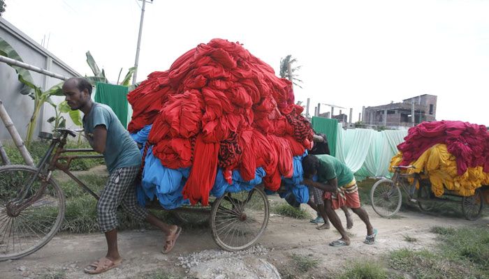 ডায়িং কাপড়