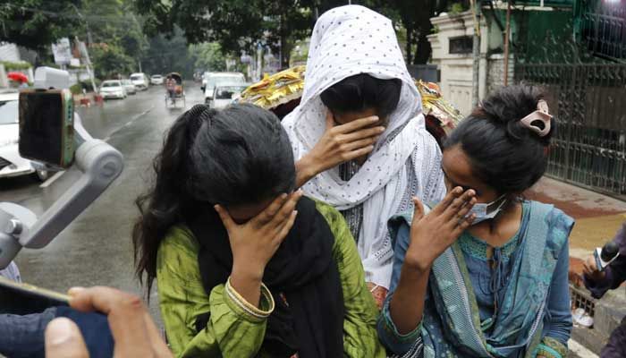 কোন্দলের নেপথ্যে আধিপত্য