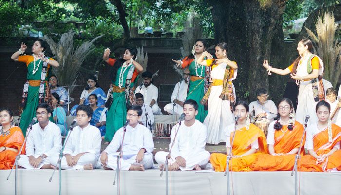 শরৎবন্দনায় ছায়ানট