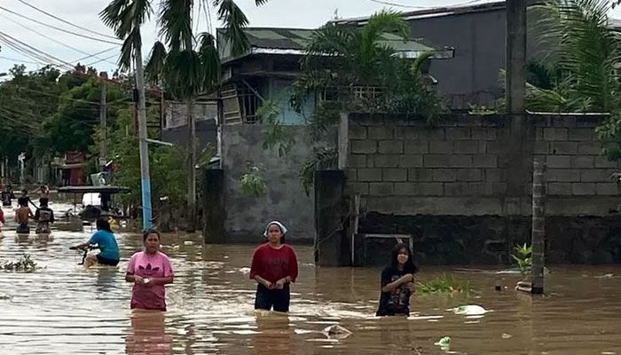 টাইফুন নোরুর তাণ্ডবে ভেসে গেছে রাস্তাঘাট, ঘরবাড়ি। ছবি : সংগৃহীত