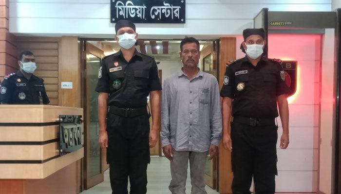 থানায় ঢুকে পুলিশ হত্যা, ৩০ বছর পর একজন গ্রেপ্তার