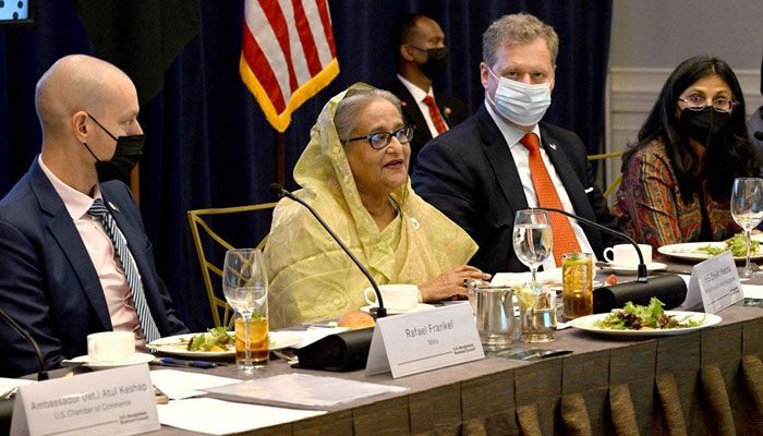 দেশে যুক্তরাষ্ট্রের বিপুল বিনিয়োগ চাইলেন প্রধানমন্ত্রী