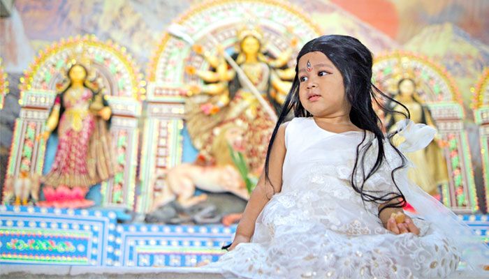 পূর্ণতা দাস প্রকৃতির ছবিটি ঢাকেশ্বরী মন্দির থেকে তোলা। প্রবা ফটো 