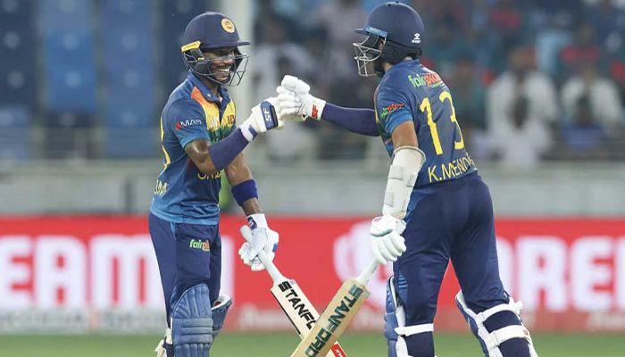 ভারতীয় বোলারদের শাসন করছে শ্রীলঙ্কার দুই ব্যাটার