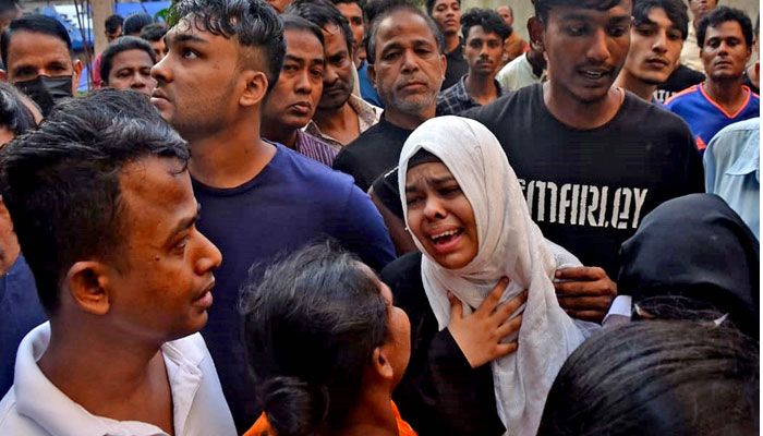 চট্টগ্রামে নালা থেকে বস্তাবন্দি শিশুর মরদেহ উদ্ধার