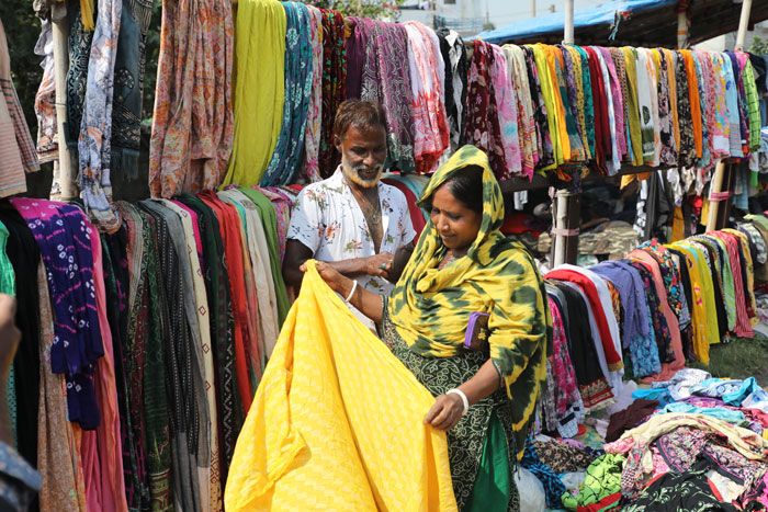 ২ টাকার দোকান