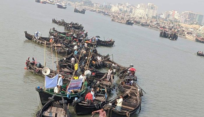 কর্ণফুলী তীরে ড্রাই ডক নির্মাণ বন্ধের নির্দেশ