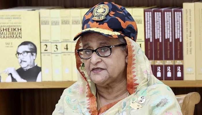 ফায়ার সার্ভিস ও সিভিল ডিফেন্স সপ্তাহ উদ্বোধন অনুষ্ঠানে বক্তব্য দিচ্ছেন প্রধানমন্ত্রী। ছবি: সংগৃহীত