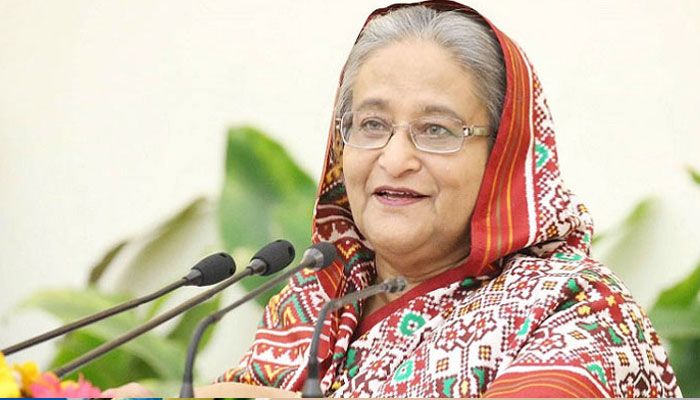 জেলা পরিষদ চেয়ারম্যানদের শপথ পড়ালেন প্রধানমন্ত্রী