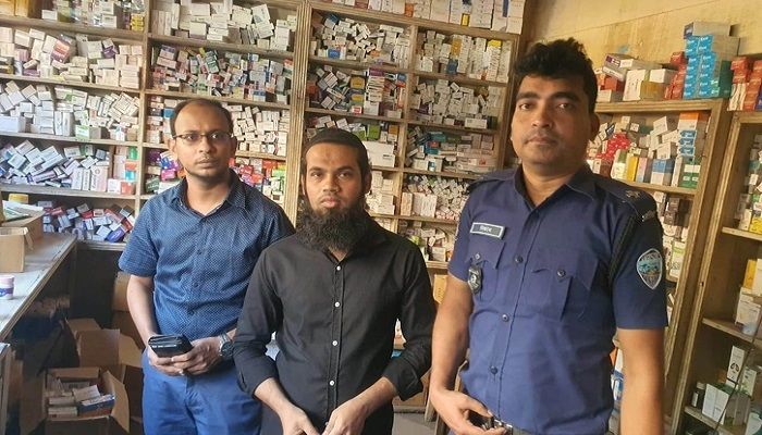 মেয়াদোত্তীর্ণ ওষুধ বিক্রি, ফার্মেসি মালিককে জরিমানা