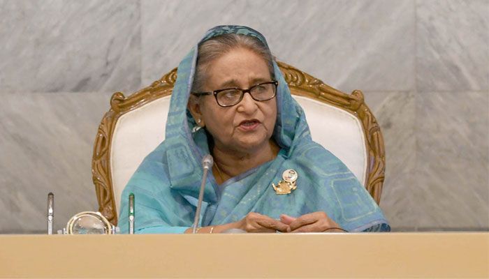 দুর্ভিক্ষ ঠেকাতে আগে থেকে কাজ করুন : সচিবদের প্রতি প্রধানমন্ত্রী