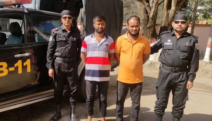 কুমিল্লায় তিন হাজার লিটার ডিজেলসহ গ্রেপ্তার ২