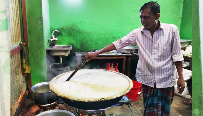 চুনিলালের সুস্বাদু ‘রাজভোগ’