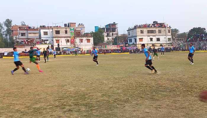 জয়পুরহাটে বিজিবি-বিএসএফ মৈত্রী ফুটবল ম্যাচ