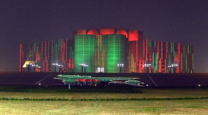 জাতীয় সংসদ ভবন । ছবি : আরিফুল আমিন 