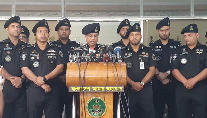 নববর্ষ পালনের নামে উচ্ছৃঙ্খল না হওয়ার আহ্বান র‌্যাব ডিজির