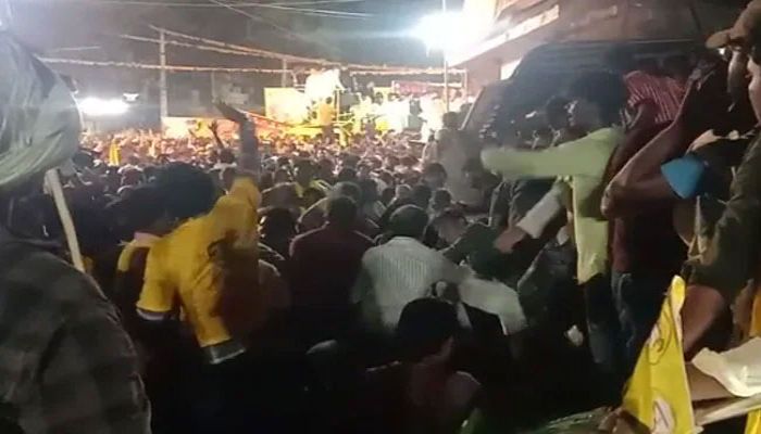 ভারতে রোড শোতে বিশৃঙ্খলা, ড্রেনে পড়ে ৮ জনের মৃত্যু
