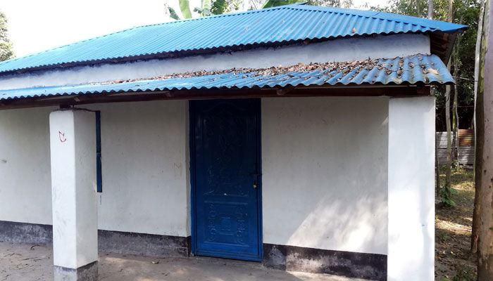 শাহজাদপুরে আশ্রয়ণ প্রকল্পের ৭ ঘর বিক্রি