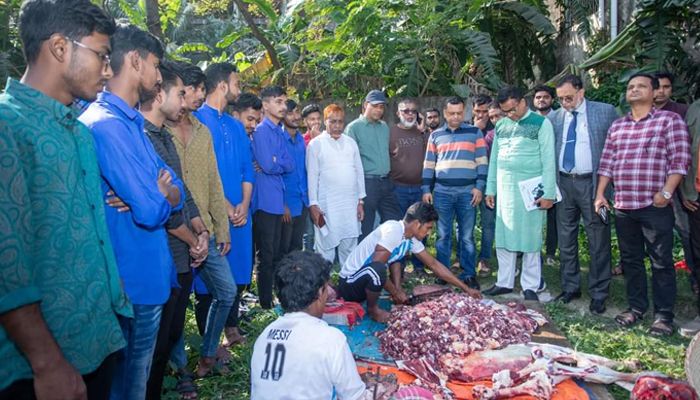 ফেনীতে আর্জেন্টিনা সমর্থকদের ভোজের আয়োজন