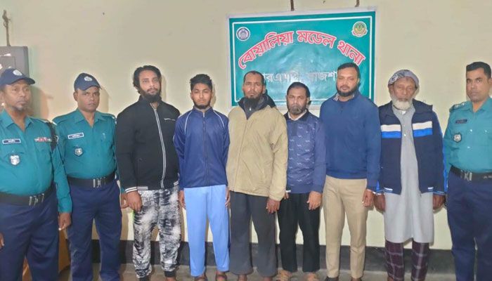 রাজশাহীতে পুলিশের সঙ্গে সংঘর্ষ : জামায়াত-শিবিরের ৬ নেতাকর্মী গ্রেপ্তার