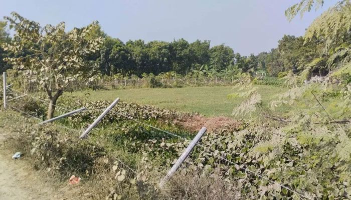 পাবনায় আশ্রমের জমি দখলচেষ্টার অভিযোগ 