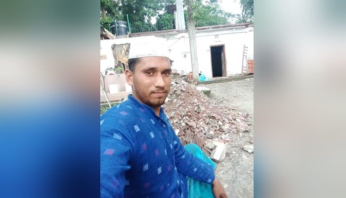ট্রাক্টর উল্টে চালক নিহত