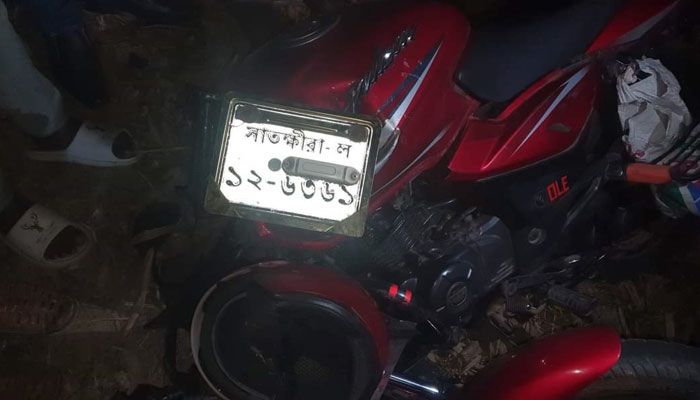 সাতক্ষীরায় ট্রাকের সঙ্গে সংঘর্ষে বাইক আরোহী নিহত