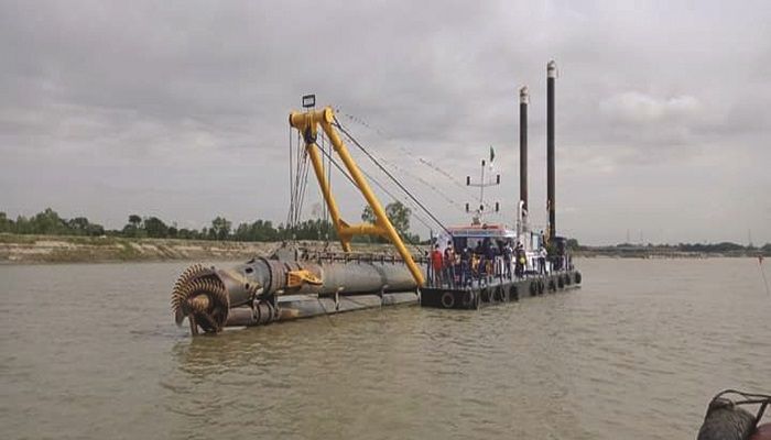 নদ খননে ধীরগতি, বাড়ছে ভোগান্তি