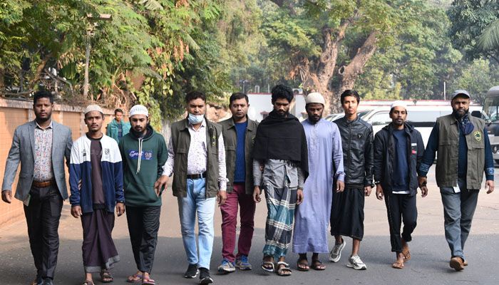 আল-কায়েদার মতাদর্শে ‘অনুপ্রাণিত’ ৬ হিজরতকারী গ্রেপ্তার