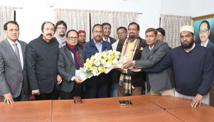 দলে যোগ দিয়েই মনোনয়ন পেলেন সাবেক শিবির নেতা 