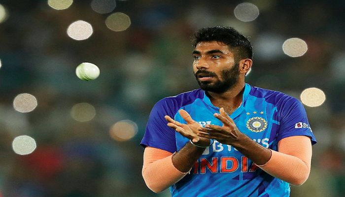 ফের ছিটকে পড়লেন জাসপ্রিত বুমরাহ