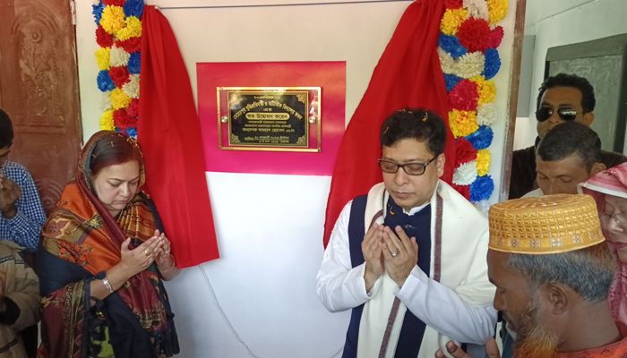 ‘প্রতিবন্ধী বাচ্চাদের মূলস্রোতে আনতে সরকার নানা উদ্যোগ নিয়েছে’