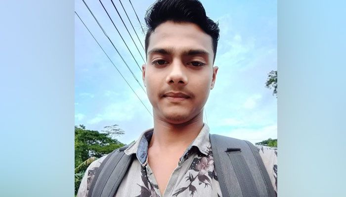 বরগুনায় সড়কে ঝড়ল কিশোরের প্রাণ