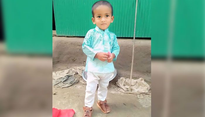 নানাবাড়িতে বেড়াতে এসে নিখোঁজ, মরদেহ মিলল ডোবায়