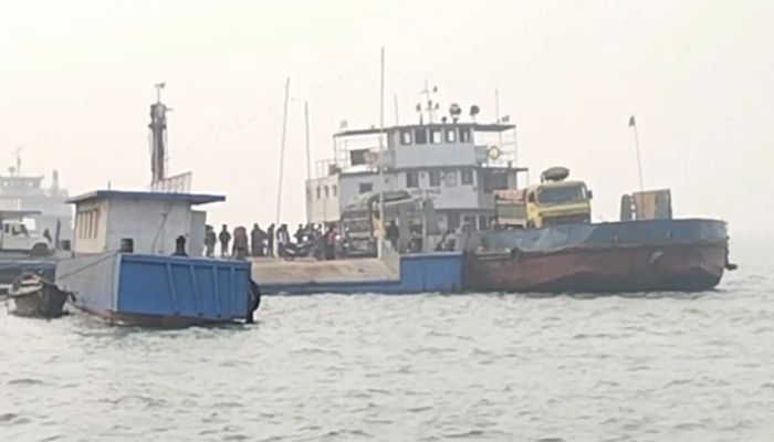 নৌকায় লঞ্চের ধাক্কায় নিহত ১, নিখোঁজ ২