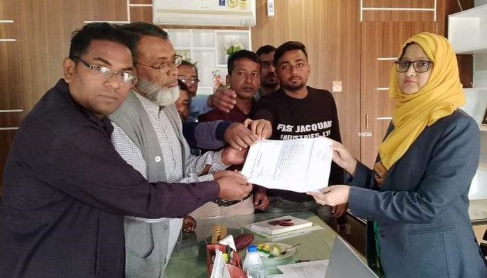 তিল তিল করে জমানো টাকা ফেরত চান আমানতকারীরা