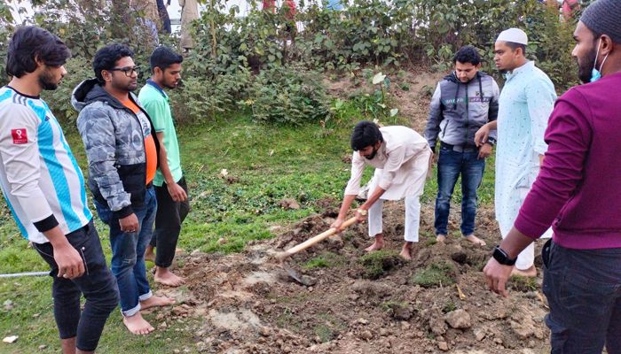 বেওয়ারিশ লাশের শেষ ঠিকানা ‘ব্রাহ্মণবাড়িয়া বাতিঘর’