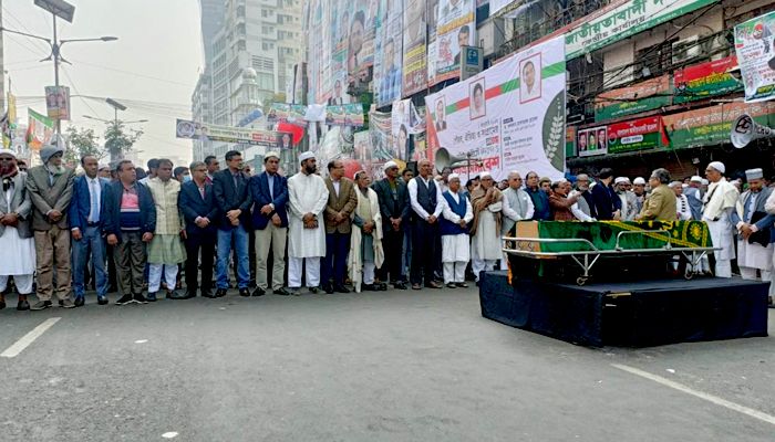 নয়াপল্টনে খন্দকার মাহবুব হোসেনের জানাজা অনুষ্ঠিত